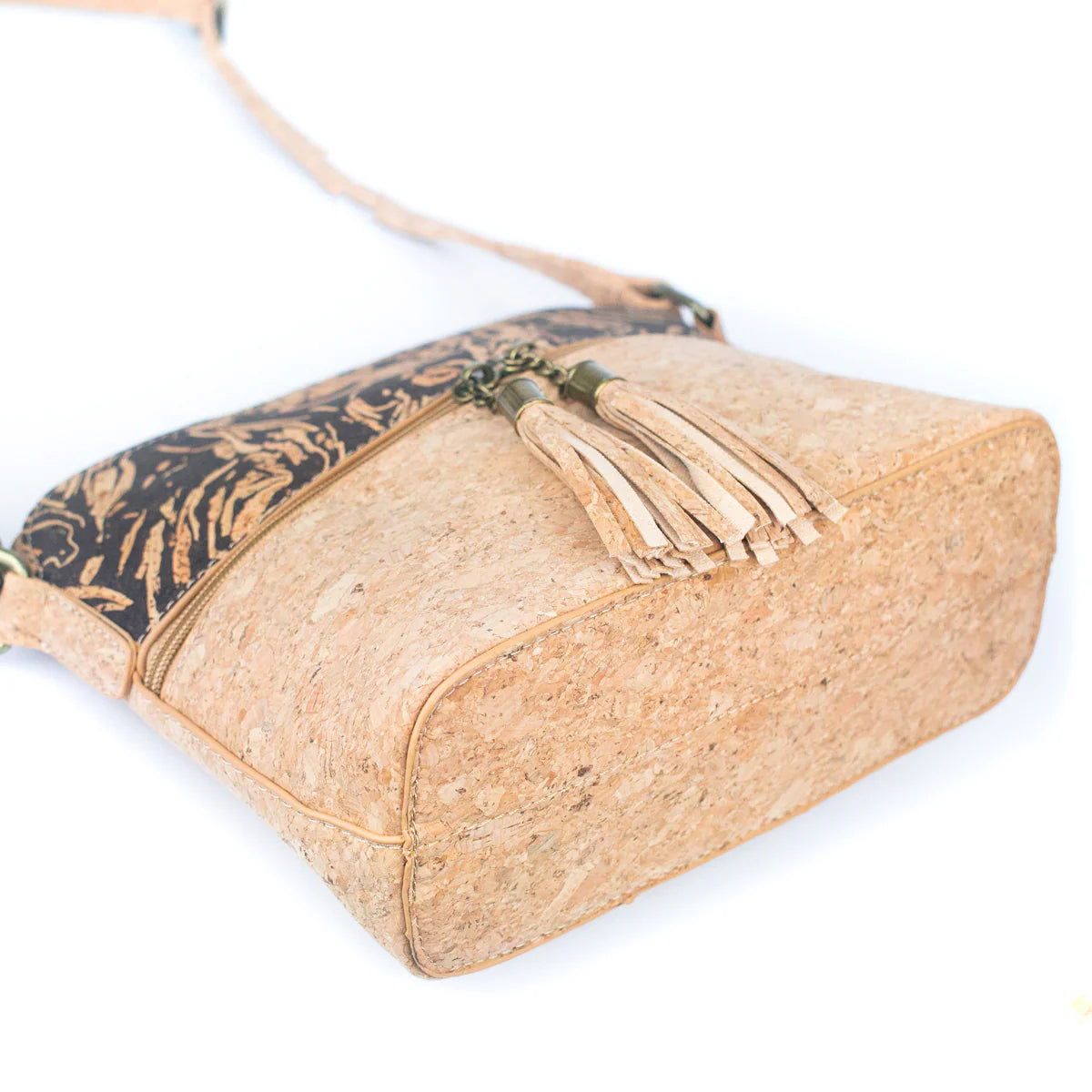 Bottom view cork crossed